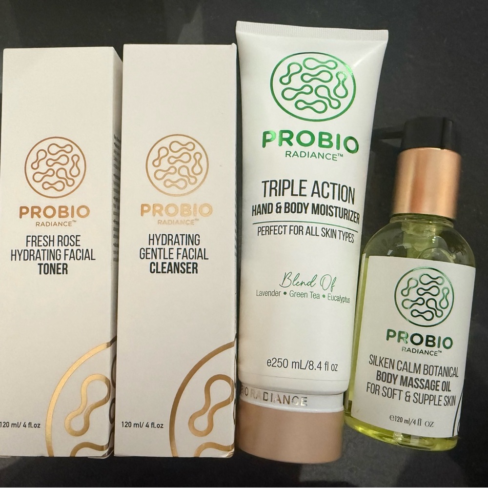 Radiance Triple Action Hand & Body Moisturizer - White (250 mL)
